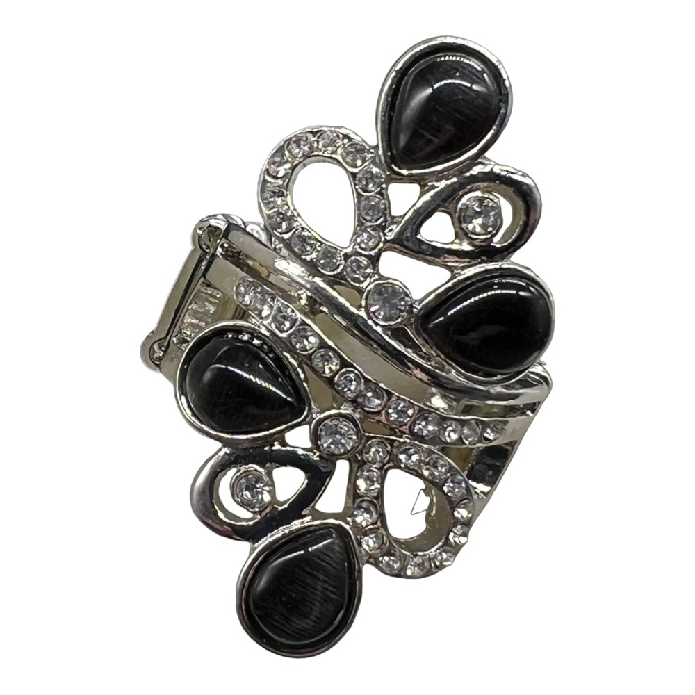 NWOT Statement Ring and Rhinestone Earrings Bundle 2 Piece Bundle - Picture 3 of 8